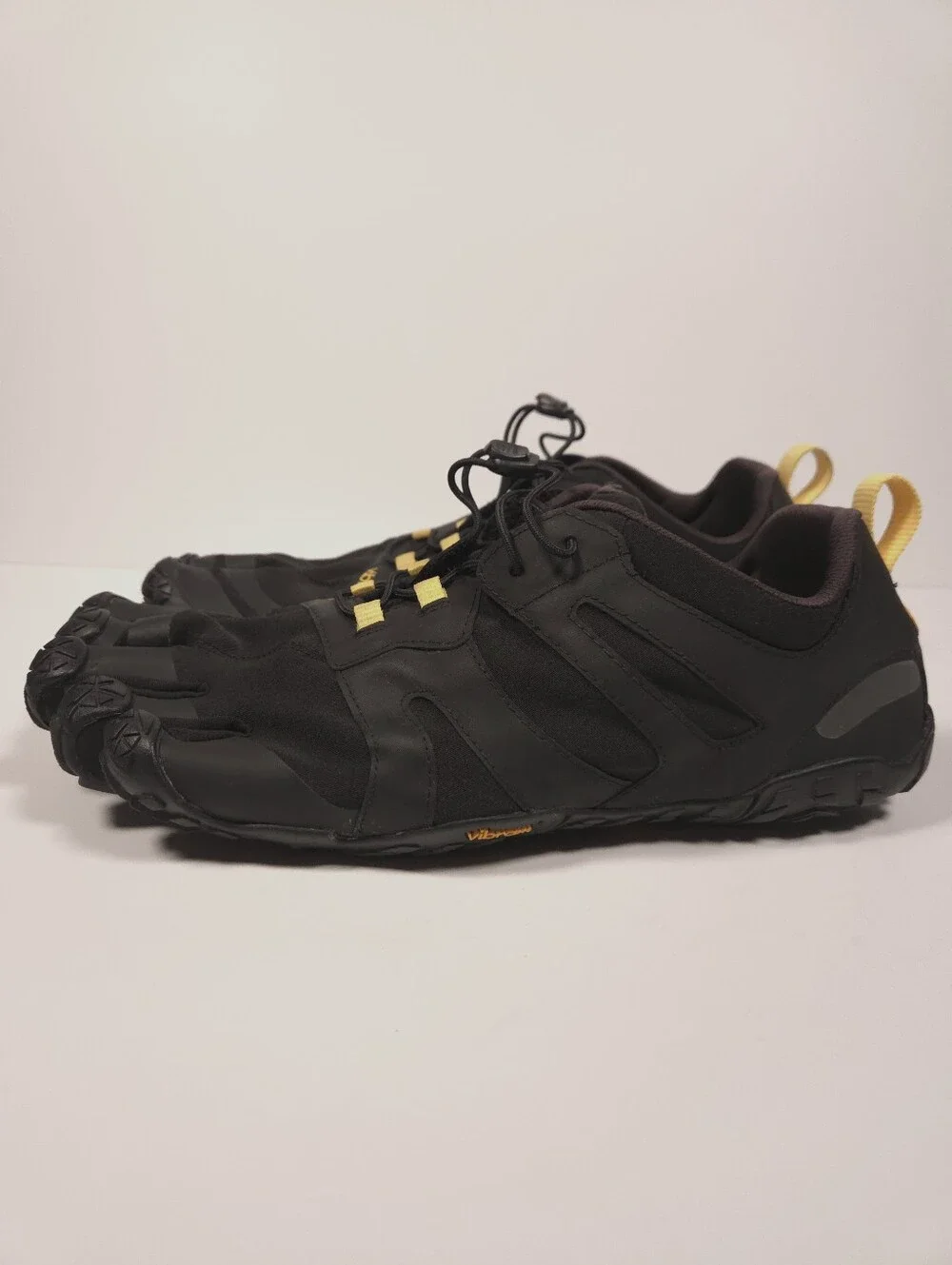 Vibram FiveFingers V-Trail 2.0 Men Size 11-11.5 19M7601 Black Yellow Vibram EUC!